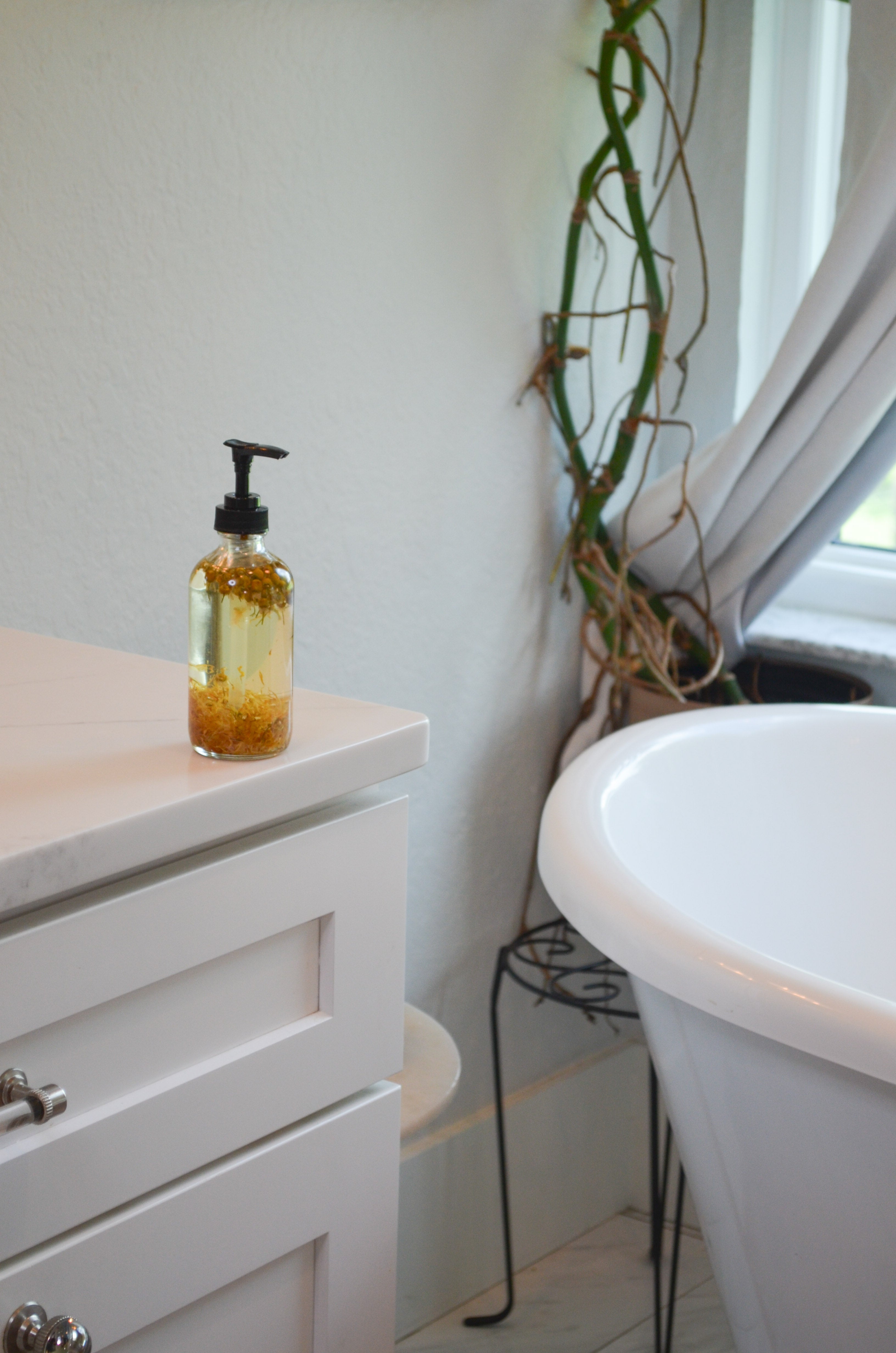 Bare Flower Fragrance-Free Body Oil for Sensitive Skin